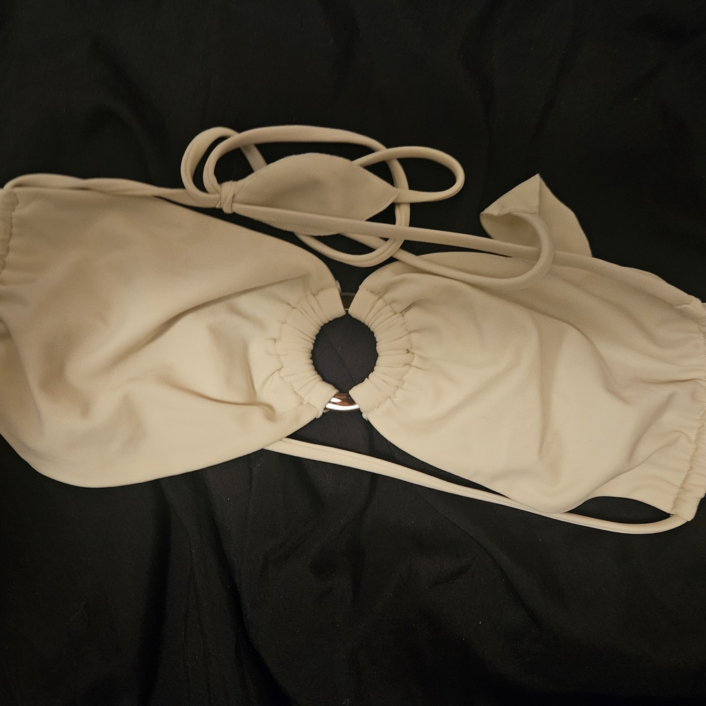 Benoa Swim Cream Bikini Top